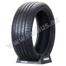 Pzero Sports Car 235/35 R20 